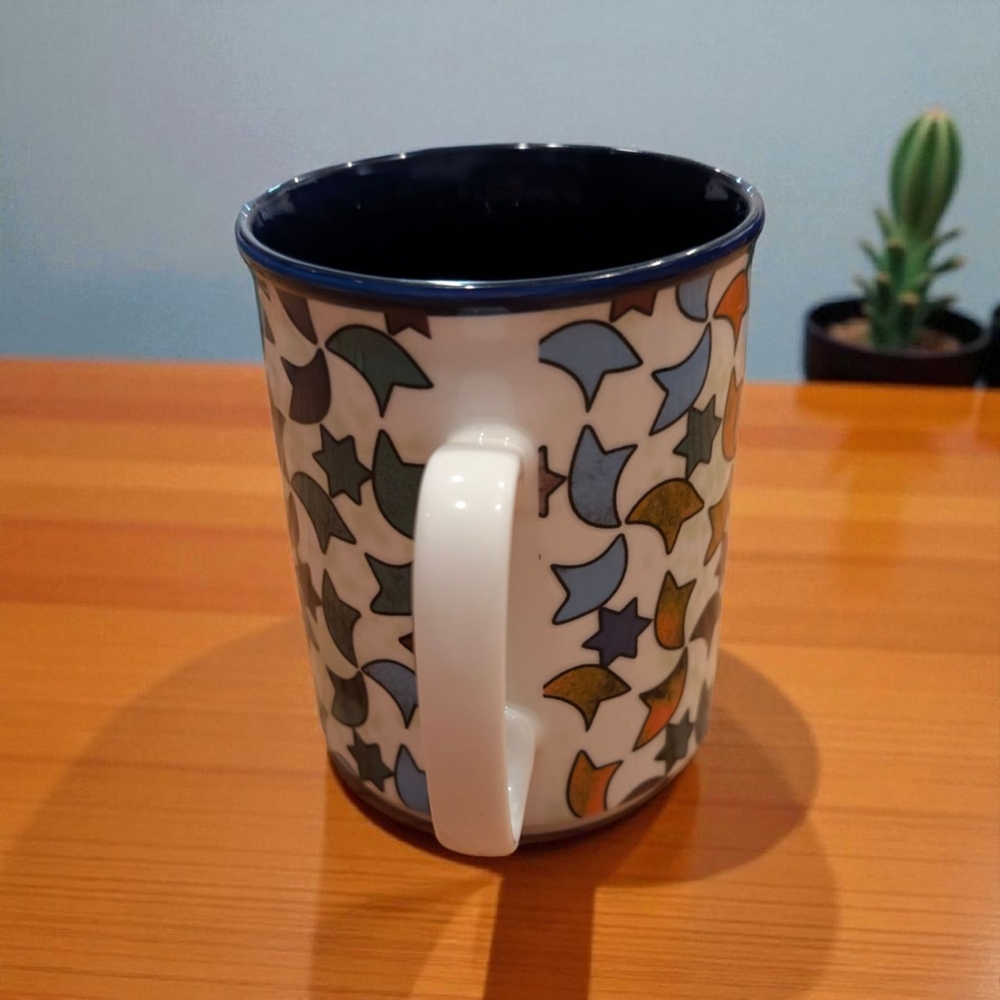 Multicolor Star Pattern Mug - Picture 4 of 7